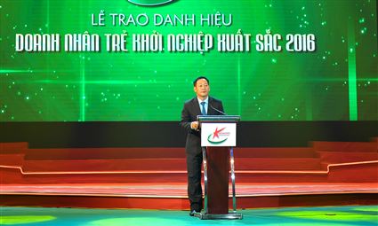 Tất Thành - Top 100 Doanh nghiệp trẻ khởi nghiệp xuất sắc năm 2016